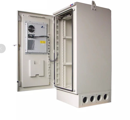 IP55 IP65 Kabinet Telekomunikasi Luar Ruangan Tahan Air OEM 18U 22U 32U