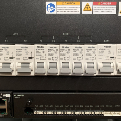 Huawei ETP48200-C5B6 ETP48200-C5B7 48V 200A 12KW Sumber Daya Tertanam Sistem Pengoreksi Daya Telekom