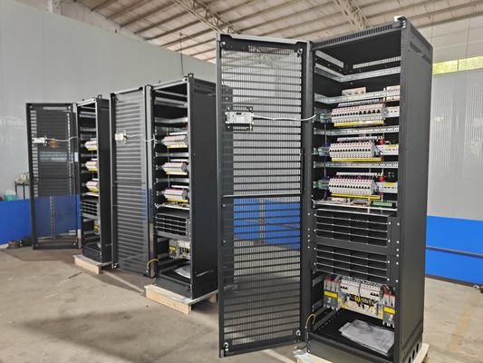 -48Vdc 1000A Sistem Daya Telekomunikasi Besar Pembangkit Listrik Besar 240Vac 2L+N+PE Dengan Flatpack2 48/3000 SHE 241119.106