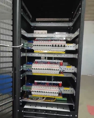 Sistem Besar Buatan Khusus 48V 1000A Pabrik Besar FP2 49V 48KW 2ph 240Vac 2L+N+PE