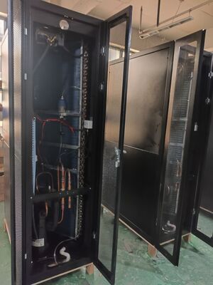 Unit AC Presisi Berpendingin Udara In-Row Seri L L40 380V 3Ph Pendingin Pusat Data