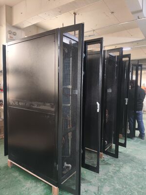 Kapasitas Pendinginan 42.5KW Air Cooled In Row untuk Pusat Data Presisi dengan Refrigeran R410A