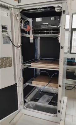 IP20 Custom Made 1000A 2000A 3000A Big Power Plant 3 Phase 380Vac 48Vdc Indoor Telecom Power System Dengan Flatpack2 48/3000HE modul kabinet FPC
