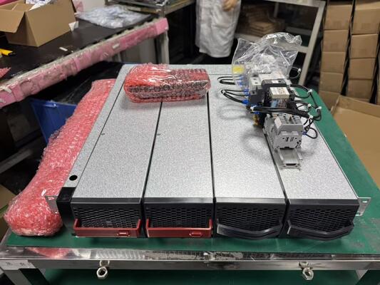 CE+T Bravo 25 1 Fase 110Vdc hingga 230Vac 6KVA DC hingga AC Inverter System P/N S62AD5E0204SN000K001