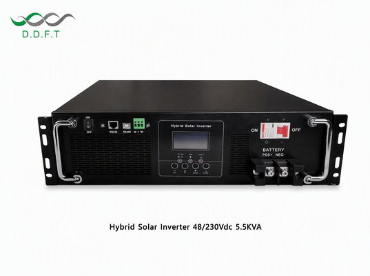 Tugas Berat 5.5KW Off Grid Hybrid Inverter 500VDC PV Input Baterai 48V untuk Penggunaan Industri Lingkungan Keras